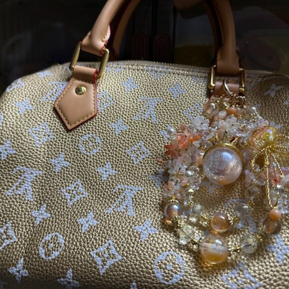 STUNNING Crossbody Satchel with POUCH - Picture 1 of 8